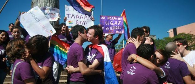 94_en_el_marco_del_día_mundial_de_lucha_contra_la_homofobia_y_la_transfobia_2__noticia_large