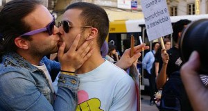 Kiss_in_Coimbra_2