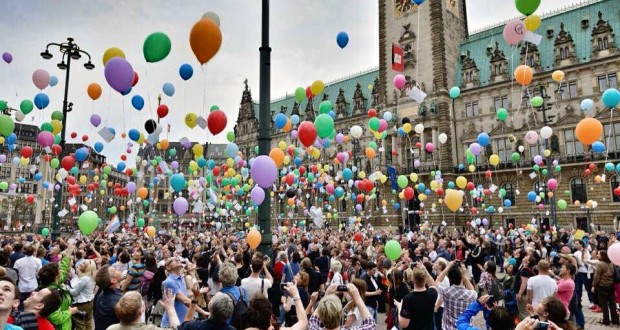 Rainbowflash%20hamburg%202016